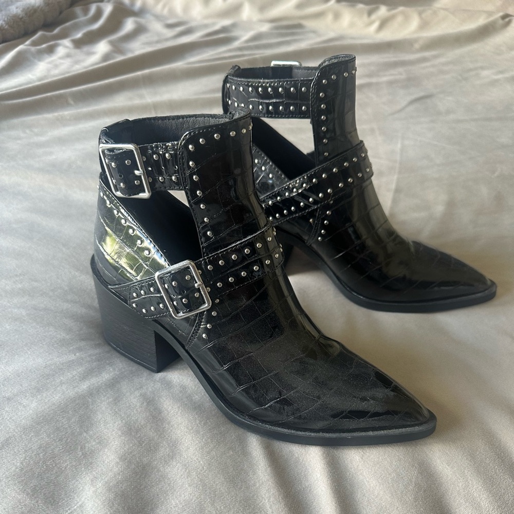 Steve Madden booties